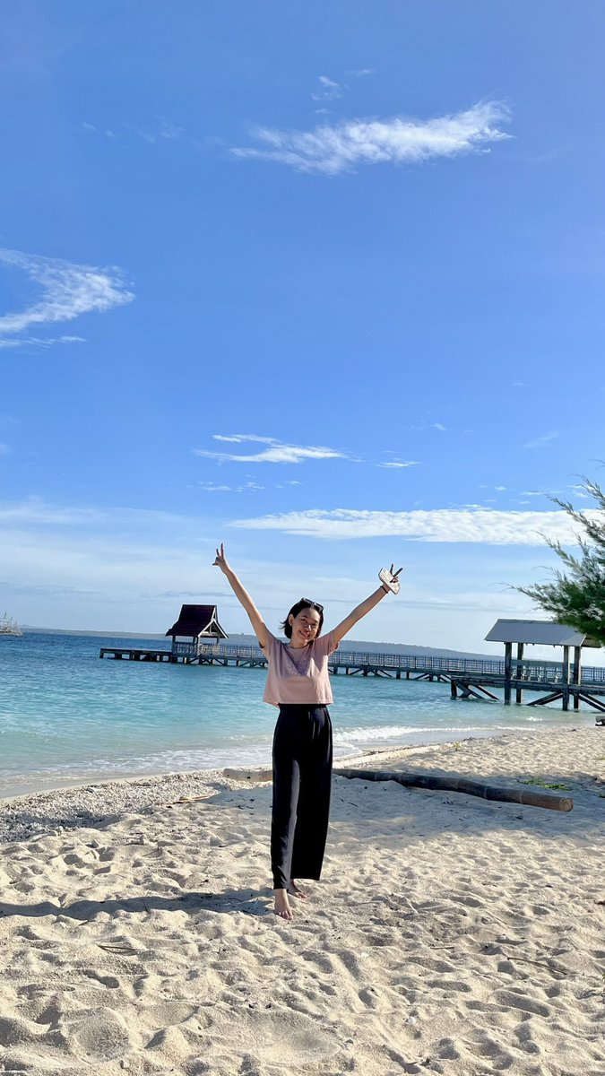 anyboutkiky's tweet photo. aku mau spill pengalamanku solo trip ke gili labak madura 🪸

-budget
-apa aja yang perlu disiapin
-dll https://t.co/GAnuWIeo6A