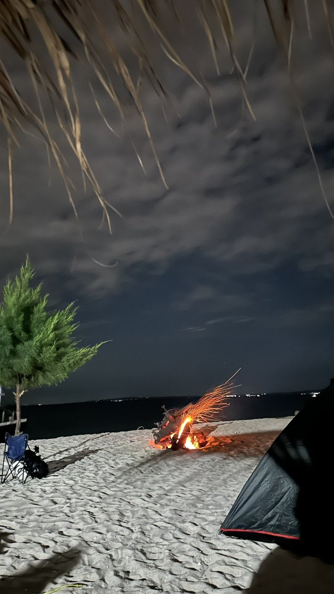 anyboutkiky's tweet photo. aku mau spill pengalamanku solo trip ke gili labak madura 🪸

-budget
-apa aja yang perlu disiapin
-dll https://t.co/GAnuWIeo6A