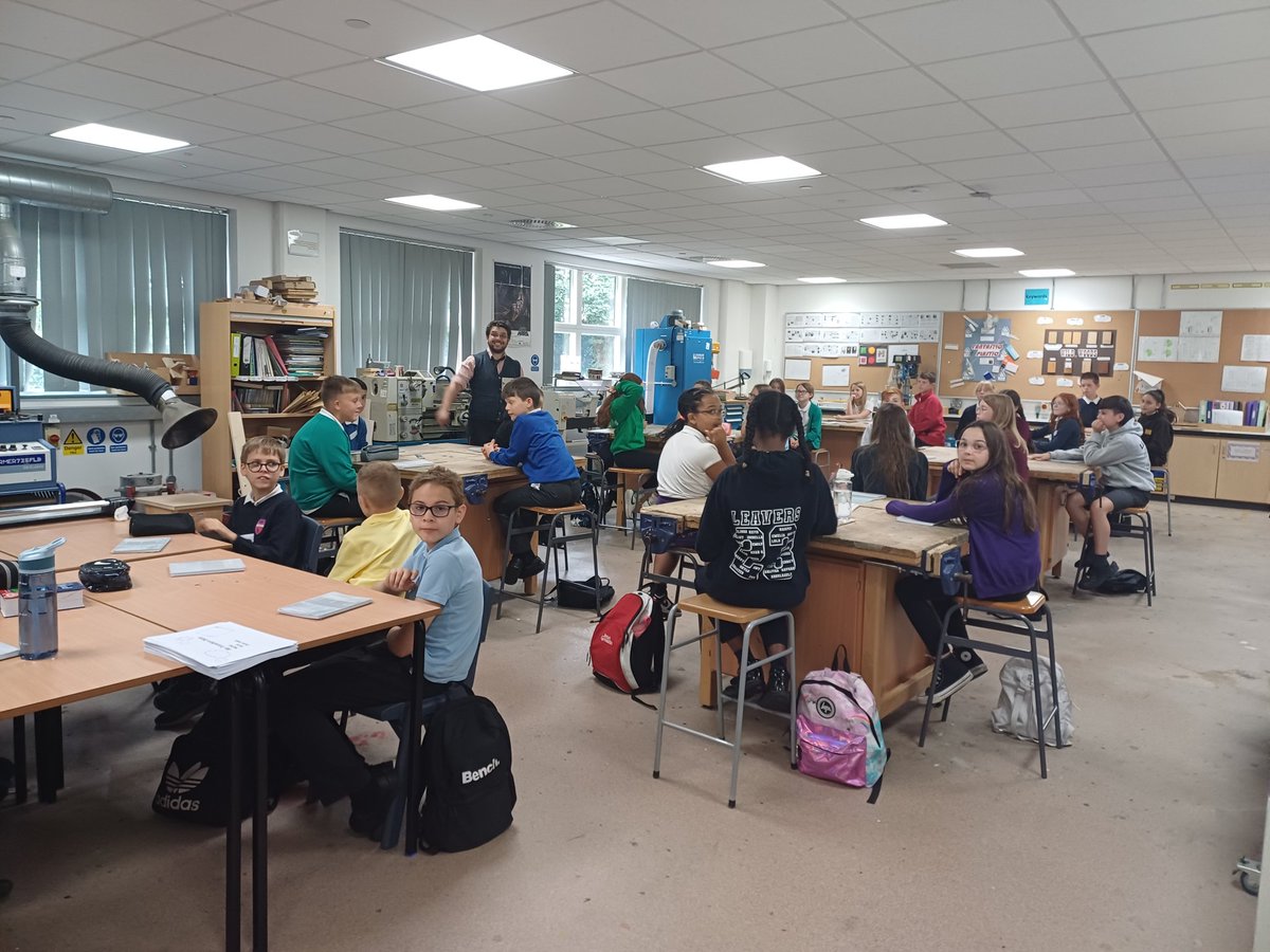 RODS_Transition's tweet image. First day is going well with so many happy and smiling faces! 

Students have spent the morning with their form tutors for an induction and are about to have their first &apos;proper&apos; lesson!

#resilience #Transition @Rodillian_Ac
