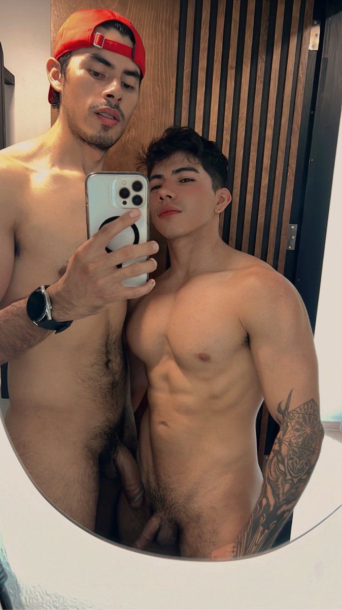 Jack0fAllScents's tweet photo. Ang hot ng collab na to! 🤤 https://t.co/Zm4QV4g9py