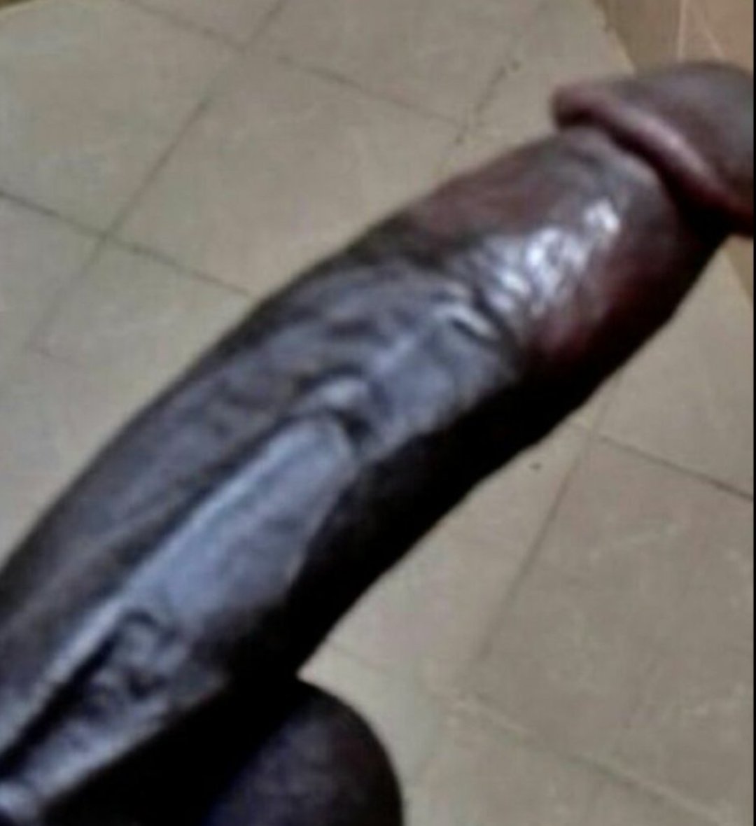 من  تبغاه  بالرياض  سوداني  أصلي  شاااد  منتصب  للآخر