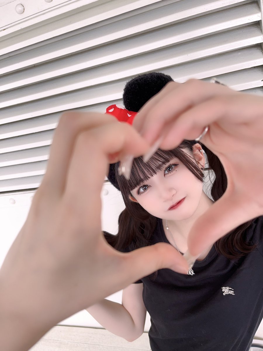 永遠の意味なんてないけどさずっとそこにいてね https://t.co/tC793UO0iZ
