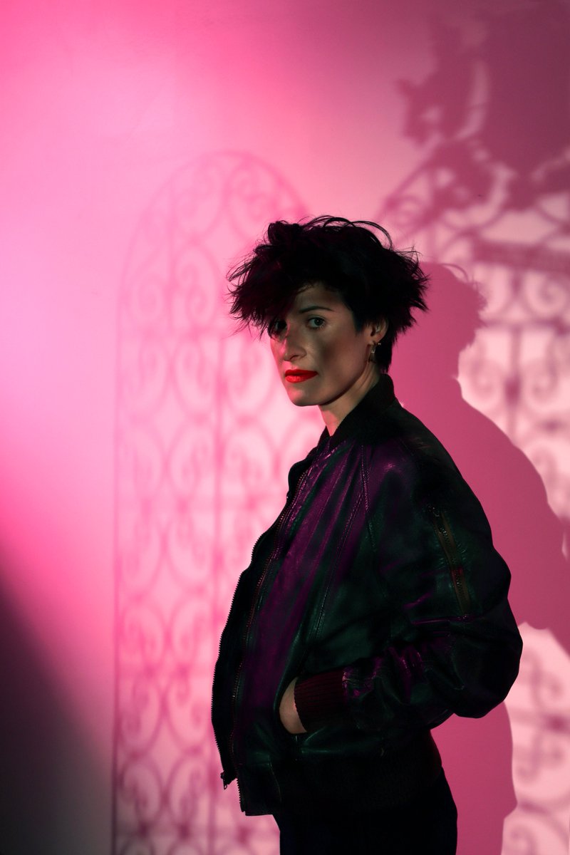 Nouvelle date :  La compositrice et percussionniste virtuose Lucie Antunes viendra célébrer son “Carnaval” électronique samedi 09 décembre sur la scène du Bolegason ! Ouverture de soirée avec le duo Lazärr.
Billetterie ouverte
🔎 Infos : bolegason.org/09-12-2023