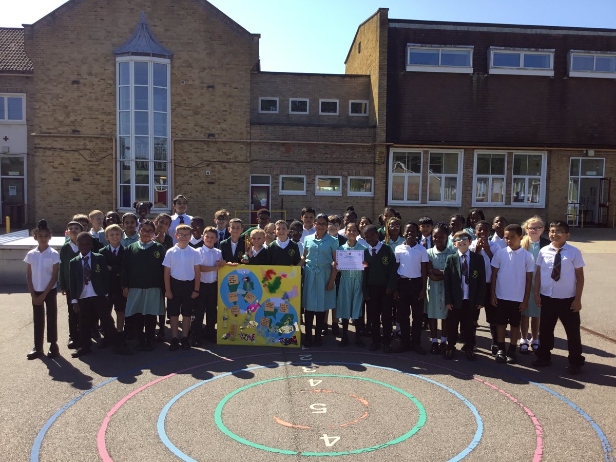 Last week, Year 4's attended the STEM day at Biddenham and enjoyed taking part in lots of science, technology, engineering and maths activities. We entered the competition to create something to represent our learning in science and won 2nd place. #olicatcommunity