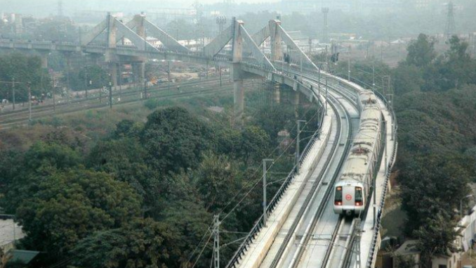 RailAnalysis's tweet image. Delhi #Metro Update: #Tender invited for supply &amp;amp; installation of Bi-facial Vertical #SolarPVproject on #metro #viaducts including #maintenance for 2 years

Read more...news.railanalysis.com/delhi-metro-up…
 
@OfficialDMRC

#DMRC #infrastructure #construction #technology #Bifacialvertical