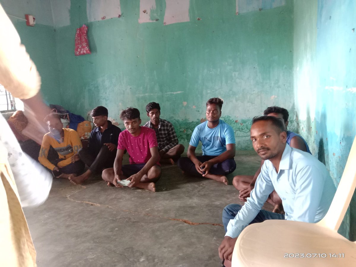 NyksSambalpur's tweet image. Preliminary meeting for successful organisation of Meri Mati Mera Desh- Mega Plantation drive prog conducted as per following details.
Panchayat -Kuleigarh
Sarpanch -Nalini kisan
Village-Purnapani
Bina Pani youth club
Block - Kuchinda
Date - 10/07/2023

#nyks #TwitterLimits