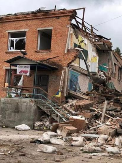 4 people were reportedly killed and 13 injured due to Russia's shelling of a residential area in Orikhiv, Zaporizhzhia region.

source: @ukraine.ua (threads)

#russia #ukraine #RussiaUkraineWar #Zaporizhia #ZaporozhyeNPP