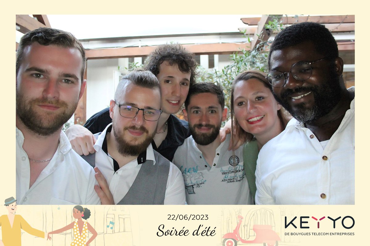 KeyyoCom's tweet image. [ 𝗥𝗘𝗧𝗢𝗨𝗥 𝗘𝗡 𝗜𝗠𝗔𝗚𝗘𝗦 📸 ] “We&apos;re dancing like in the dolce vita” 🎶

L’ensemble de nos #collaborateurs se sont retrouvés pour la #Summer Party placée sous le signe de la Dolce Vita 🍋

Au rendez-vous, un buffet au goût de l’Italie et bien-sûr une super ambiance 😎