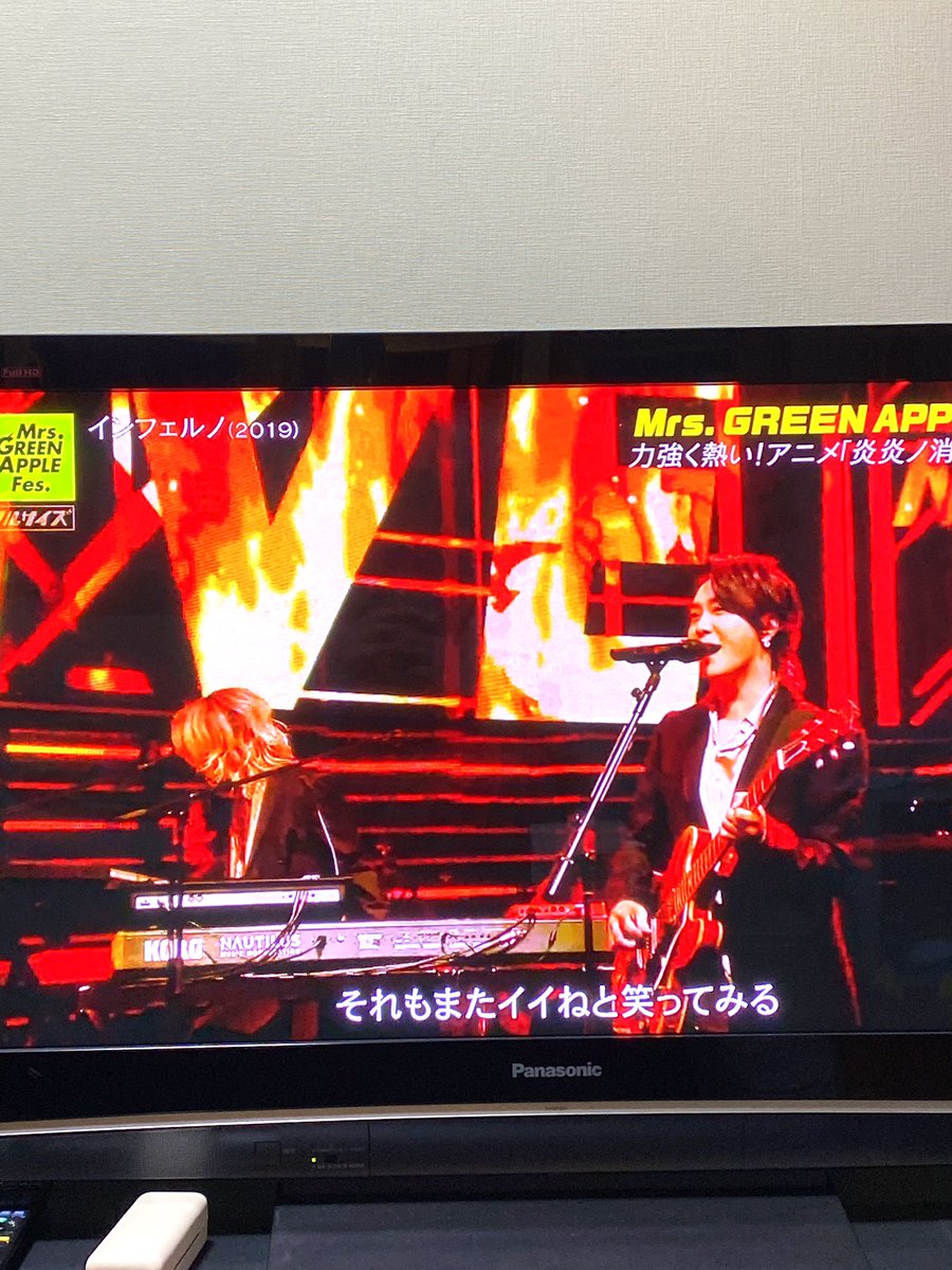 FcnJ8UszMtrWZha's tweet photo. 始まりましたよ〜!!
#MrsGREENAPPLE #CDTB
#ミセスフェス https://t.co/qioX0HGBp9
