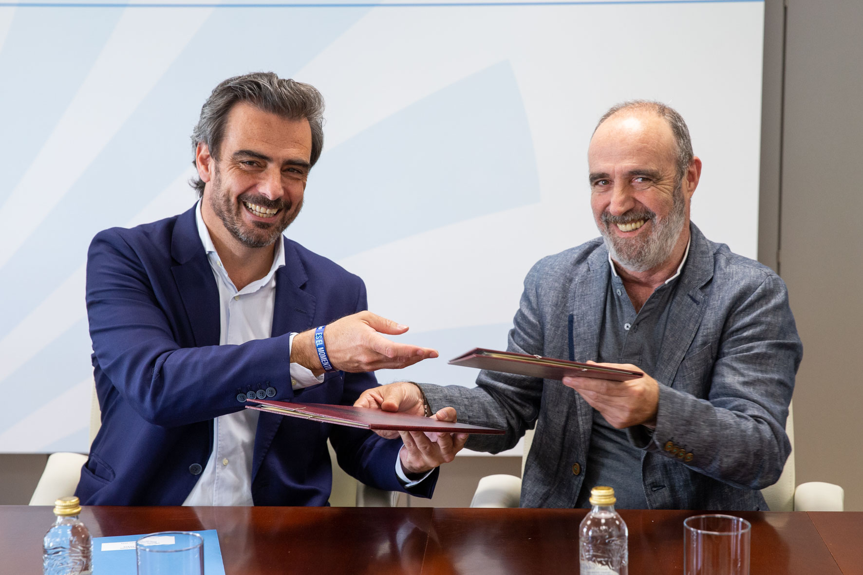 Vicepresidencia Primeira da Xunta de Galicia on Twitter 