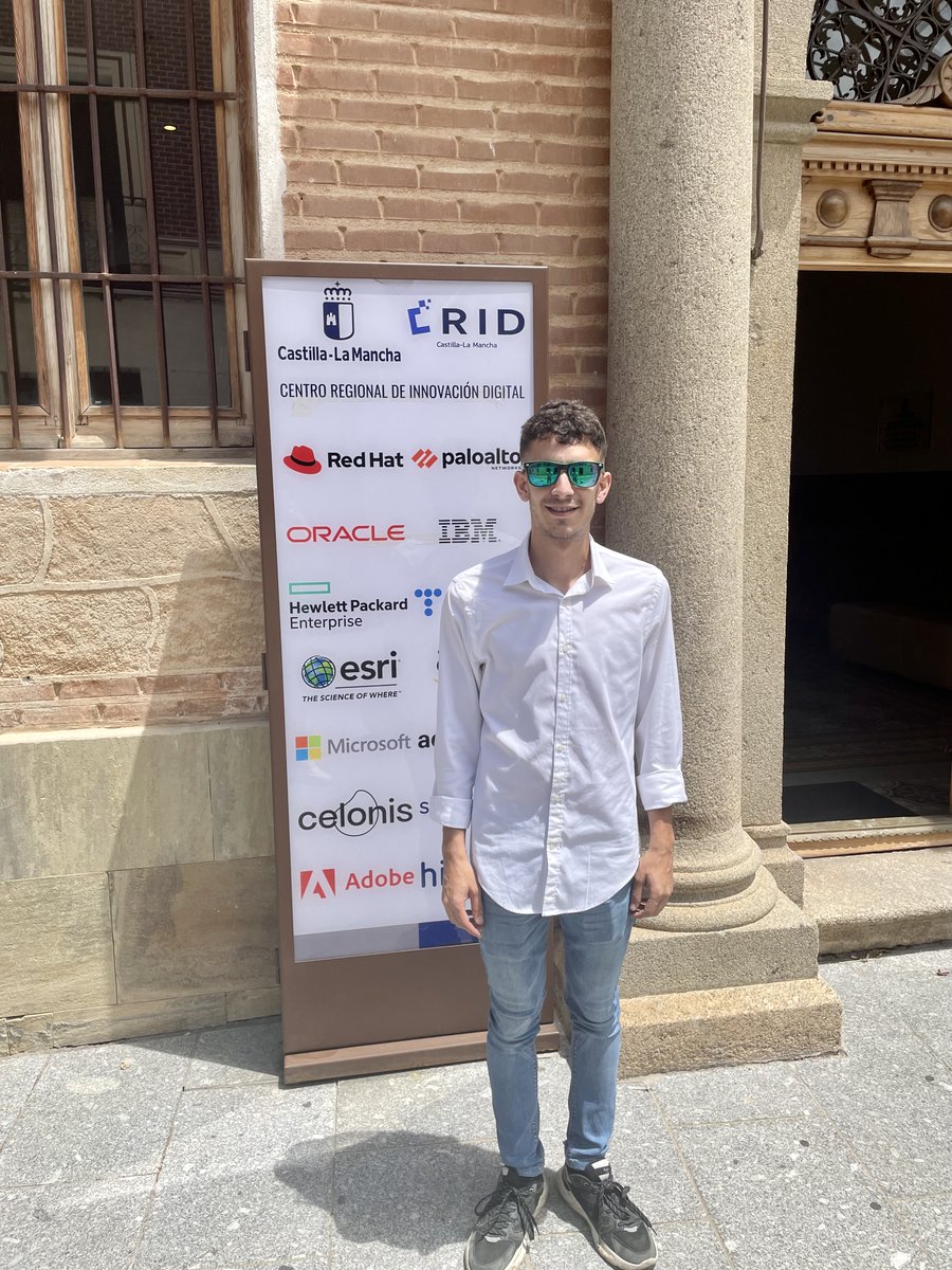 HPECDS_ES's tweet photo. ¡Es verano, pero el equipo de #HPECDS no deja de crecer! 👏
Adrián, Alberto, Andrés y Bruno se han incorporado al área de Communication Technology Group. 😎
Si tú también quieres formar parte del equipo #TalentoCDS, escríbenos a talentacquisition@hpecds.com!
#WeAreHiring https://t.co/74fGWUv2xI