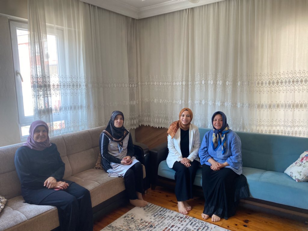 gulayguvenc07's tweet photo. #Hacet Mahalle Başkanımız Fatma Zeybek’i ziyaret ettik.
Misafirperverliğinden dolayı teşekkür ederiz. https://t.co/GPBqBBP3Uk