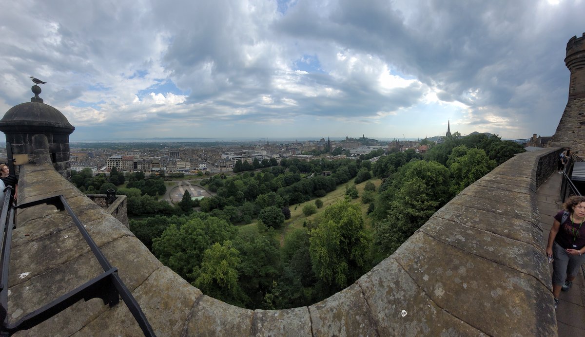 Simon John tweet media