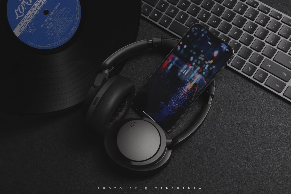 1MoreGlobal's tweet image. Experience the ultimate audio bliss with 1MORE SonoFlow. 🎧💃 
Certified with Hi-Res Audio and Hi-Res Audio Wireless.

US🔗bit.ly/3K7tIiv
UK🔗bit.ly/3IIdc8K

#1MORE #SonoFlow #Headphones #HearMore