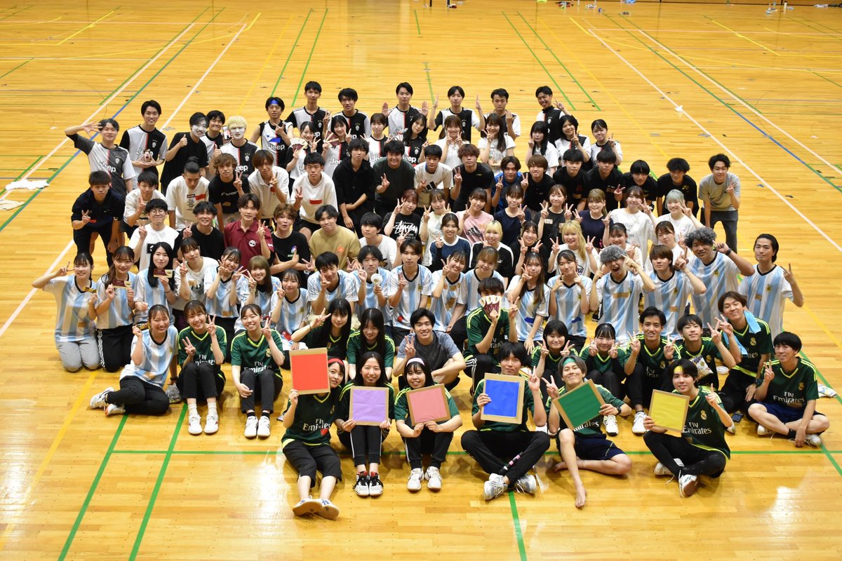 TWIST_captains's tweet photo. 先日のサークルは運動会をしました❣️ 今回の1位のチームの景品はハーゲンダッツの引換券だったりして、とても楽しかったです🥺私たちのサークルはいつでも参加者募集中です！気になることがありましたら、気軽にDMください✨
また、次のイベントの夏合宿は今の幹部の代最後のイベントとなります😭😭😭 https://t.co/sNVebO5eNS