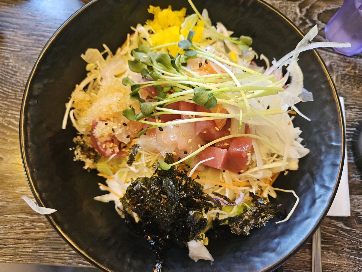 회덮밥 :)  가성비 너무 쫄깃
#수진