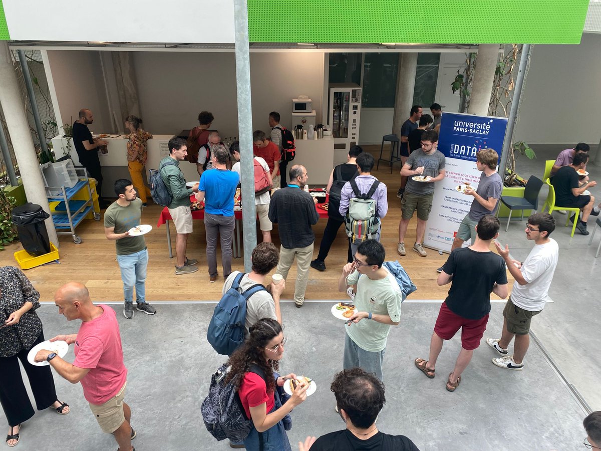 [📸] Le 20/06, nous recevions Johannes Brandstetter (<a href="/MSFTResearch/">Microsoft Research</a>) lors du dernier #DATAIASeminar avant l'été, pour échanger sur ses travaux #recherche.

📅 RDV 21/09 <a href="/centralesupelec/">CentraleSupélec</a> pour notre séminaire de rentrée avec Laurent Jacob (<a href="/CNRS/">CNRS 🌍</a>) !

➡ bit.ly/3NGUXSZ