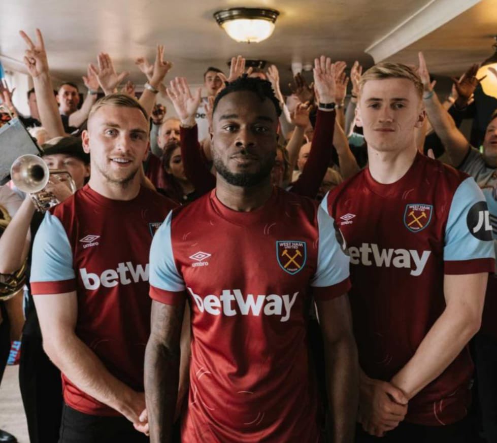 westhamfootball's tweet photo. West Ham new home kit is officially launched https://t.co/wKAbVSTg9B