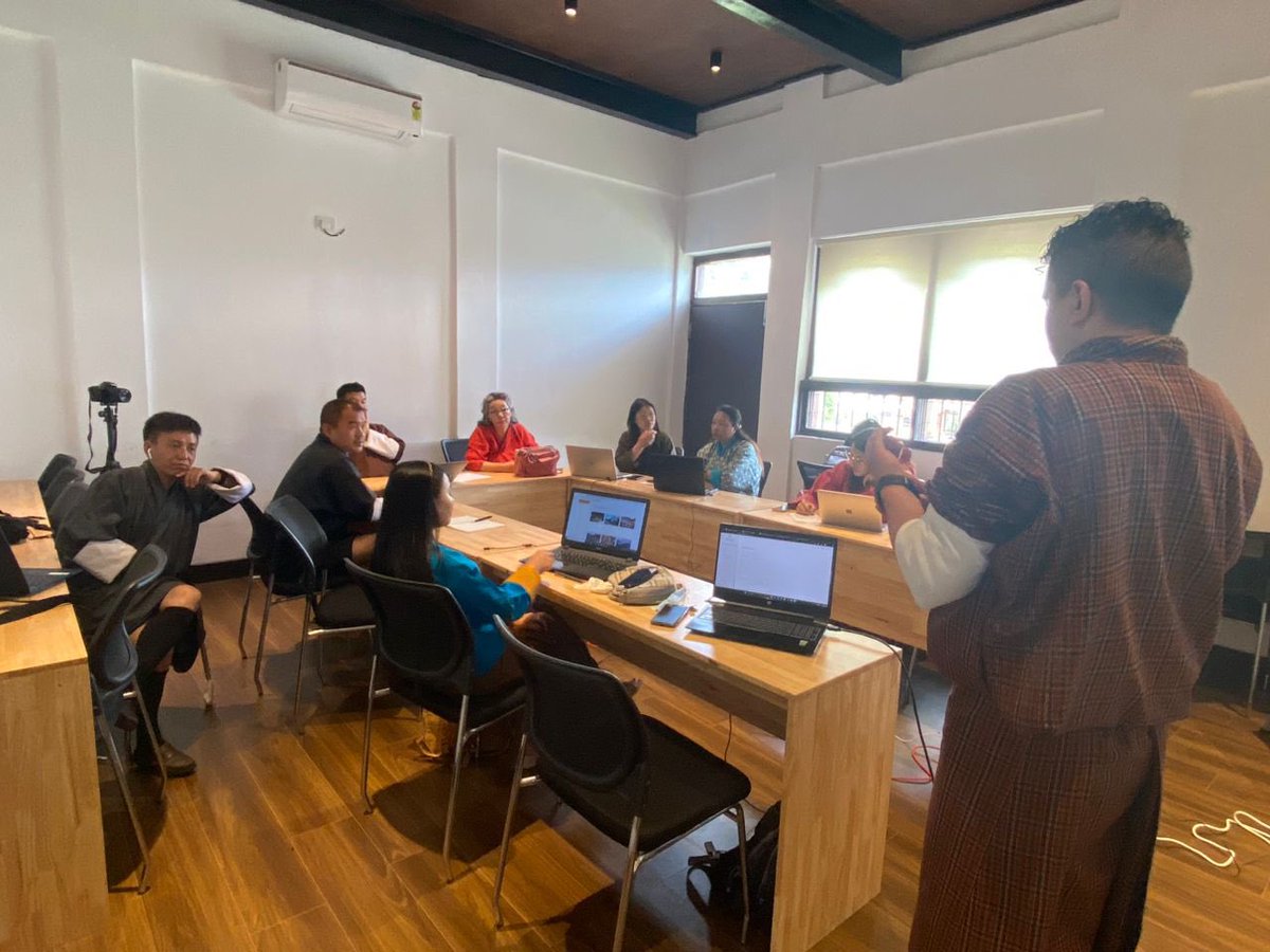 SHINEProject3's tweet photo. 7/07/2023: The TOT was conducted for project staff on E-Commerce platform (app and web) by the developers. https://t.co/8UFXQay4XB