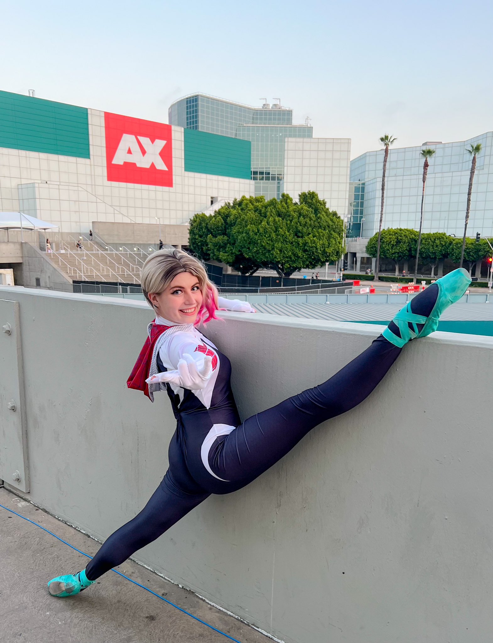 Gwen Stacey Yoga Leggings // Spidergwen, Cosplay Yoga, Cosplay