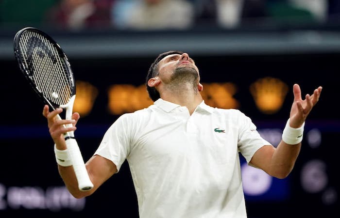 Djokovic stopped by Wimbledon curfew despite leading against Hurkacz

Seven-time Wimbledon champion Novak Djokovic and Poland’s Hubert Hurkacz didn’t finish their fourth-round match at the 2023 Wimbledon on Sunday due to a curfew.

Read more: https://t.co/aGThP5XUIR https://t.co/kRN32i17JH