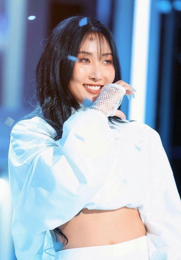 Gonosoi1's tweet photo. #WeLoveYouHwasa #사랑해_우리_마리야 https://t.co/FKFrRdm2yU
