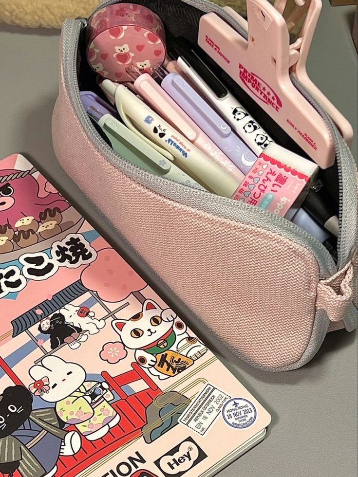 loveesbunny's tweet image. how to romanticize school life?? 🏩💫
— a threads; #studytwt 🏷ೃ࿔₊•