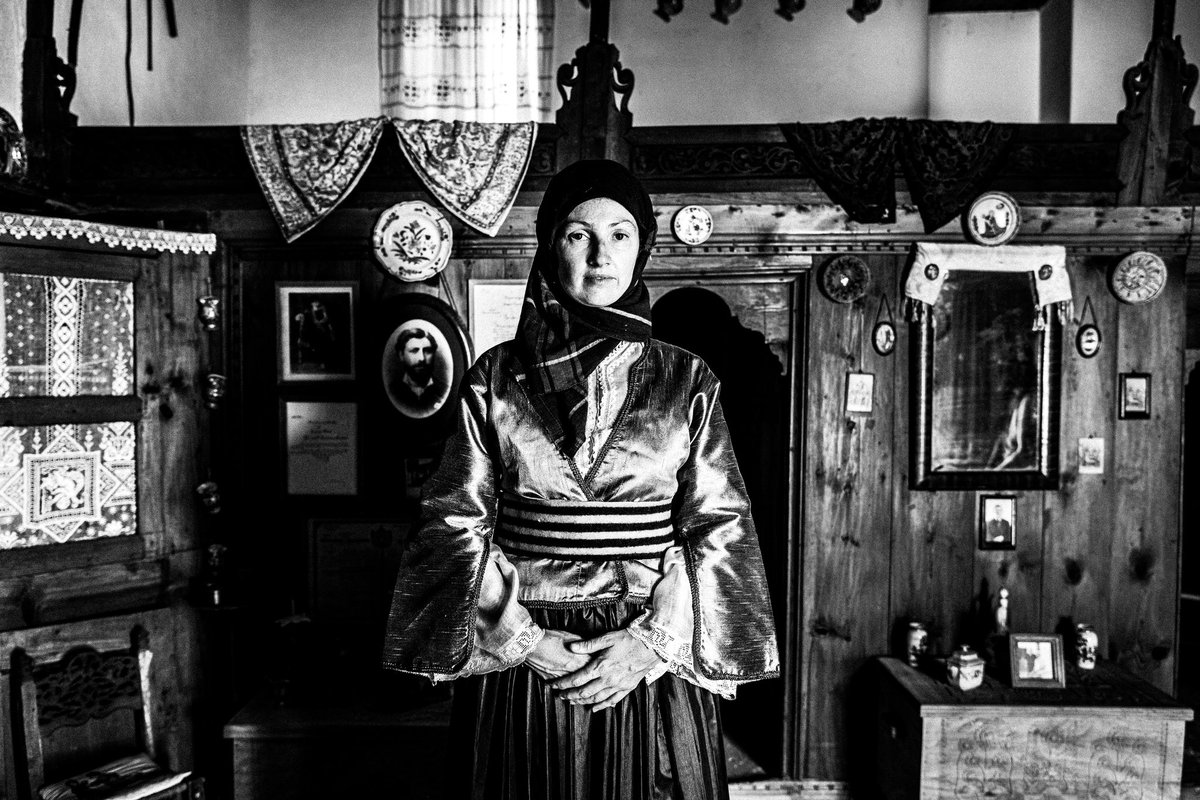 tatakis81's tweet photo. Skyros island ๐๏ธ Sporades, Greece ๐ฌ๐ท
Part of my project โCaryatisโ. A study on female traditional Greek costumes.
See more at: https://t.co/BgVDkkwA1L ๐
#skyros #island #visitgreece #blackandwhitephotography #caryatis #fashion https://t.co/HVBYoFPMxH