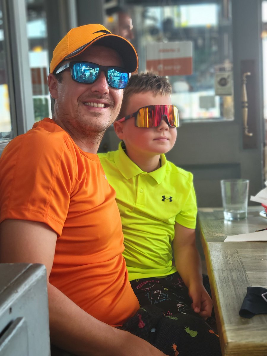 89Hitcho's tweet photo. Watching the #BritishGP in the sunshine in Palma Majorca. https://t.co/WA51Ky6yIH