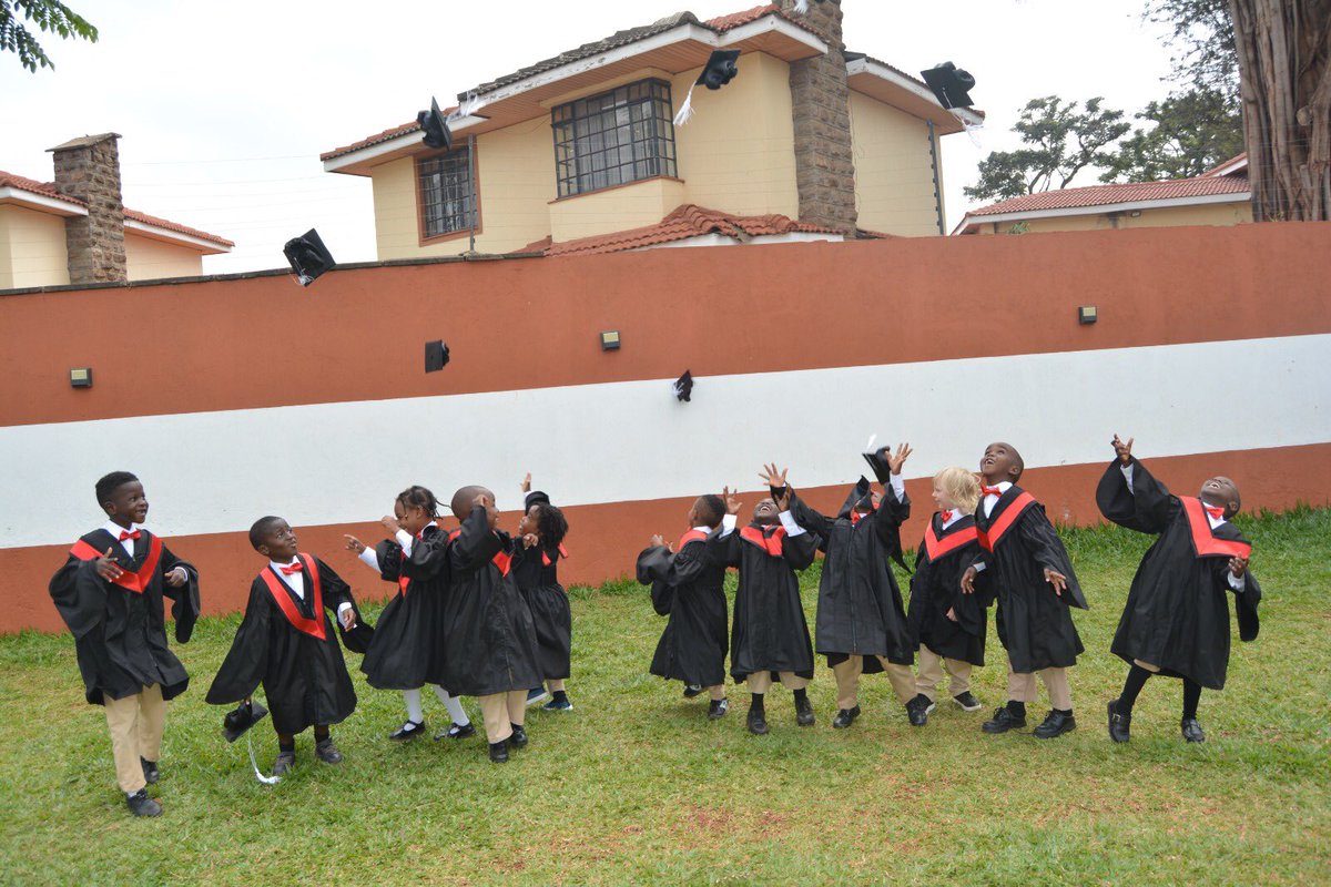 ArklightSchool's tweet photo. 🎓 Congratulations to the amazing graduates of ArkLight International School from Kindergarten to Year 1!🎉

Your journey of learning and growth has just begun, and we can't wait to see the brilliant futures that await each and every one of you. #GraduationToYear1 #ProudMoment https://t.co/ue39zelA28