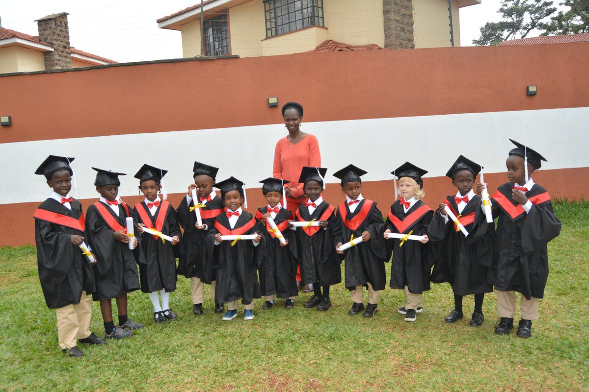 ArklightSchool's tweet photo. 🎓 Congratulations to the amazing graduates of ArkLight International School from Kindergarten to Year 1!🎉

Your journey of learning and growth has just begun, and we can't wait to see the brilliant futures that await each and every one of you. #GraduationToYear1 #ProudMoment https://t.co/ue39zelA28