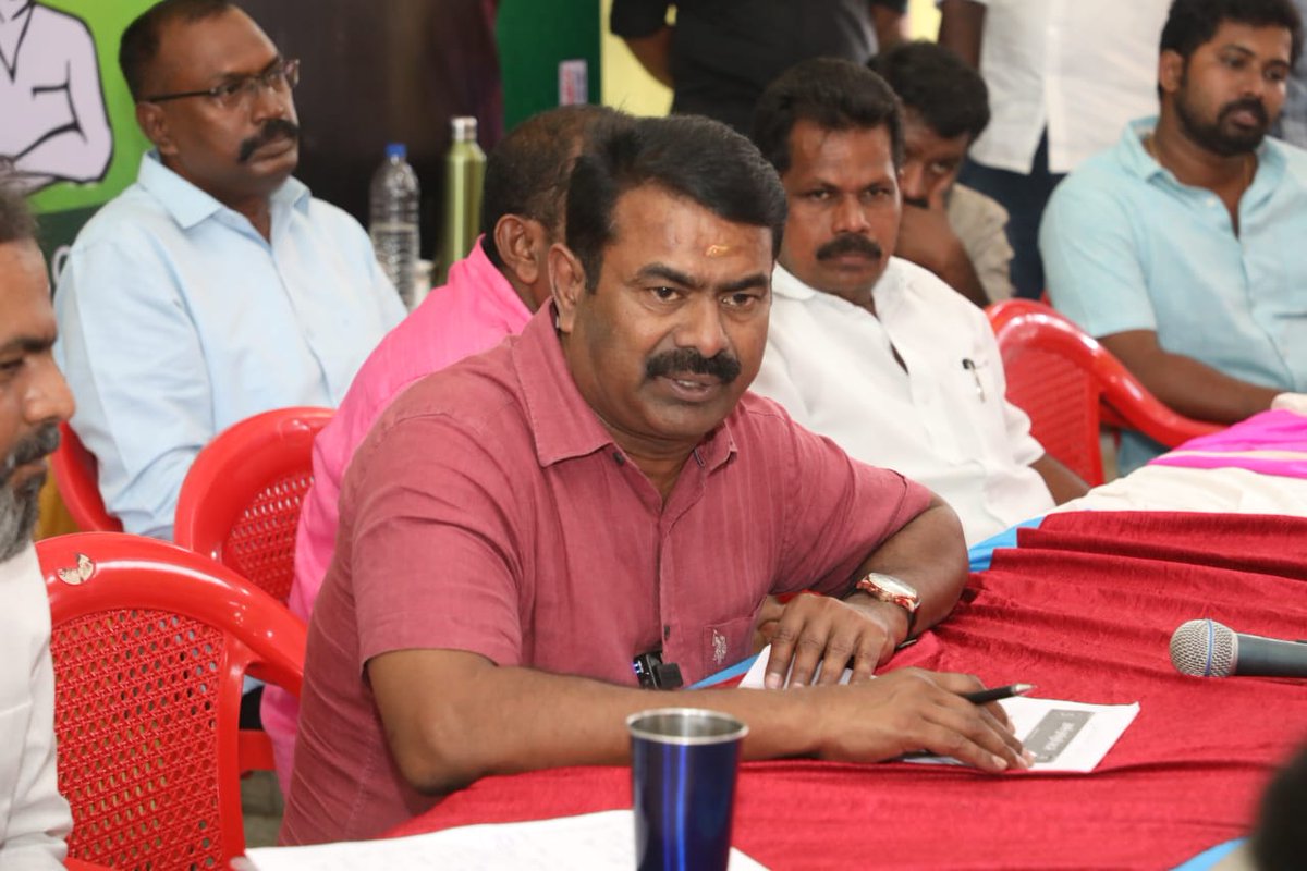 Seeman4TN's tweet photo. நாம் தமிழர் கட்சியின் உள்கட்டமைப்பை மறுசீராய்வு செய்து, வலிமைப்படுத்தி, எதிர்வரும் தேர்தல்களுக்கு அணியப்படுத்துவதற்காக, 08-07-2023 அன்று அறந்தாங்கியில் நடைபெற்ற புதுக்கோட்டை மாவட்டத்திற்குட்பட்ட அறந்தாங்கி தொகுதிப் பொறுப்பாளர்களுக்கான கலந்தாய்வில் உறவுகளுடன் கலந்துரையாடிய போது, https://t.co/fsxKrgoL9H