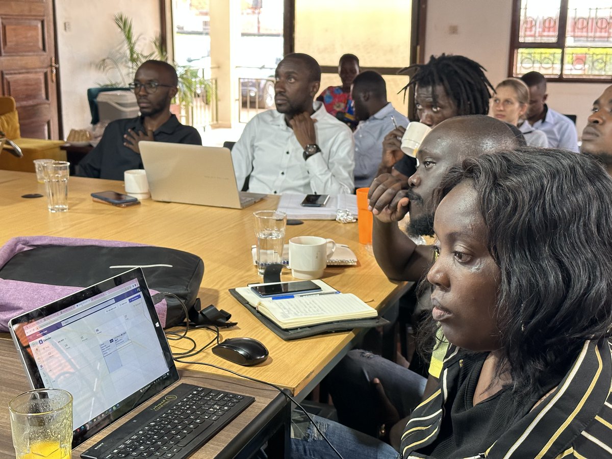 jnl_1905's tweet image. Day One of @BenueCapital Ton.da Boot camp in partnership with @StartHubAfrica. The goal of this boot-camp is to equip founders with knowledge about building a venture back-able startup. Day 1 was about business models, pricing and exit options.