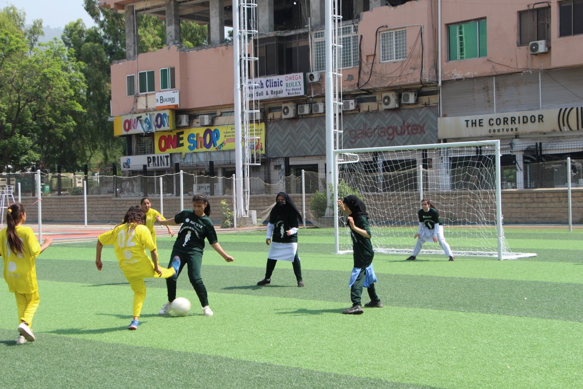 Right To Play Pak (@righttoplaypak) on Twitter photo Our collaboration with @DirectorateSCT & <a href="/CDAthecapital/">Office of the Chairman CDA, Islamabad.</a> brought together young football enthusiasts from charity schools and orphanages for a two-day U-16 Football Championship, commemorating #WorldEnvironmentDay 2023. They passionately promoted a clean and green environment. Our collaboration with @DirectorateSCT & <a href="/CDAthecapital/">Office of the Chairman CDA, Islamabad.</a> brought together young football enthusiasts from charity schools and orphanages for a two-day U-16 Football Championship, commemorating #WorldEnvironmentDay 2023. They passionately promoted a clean and green environment.