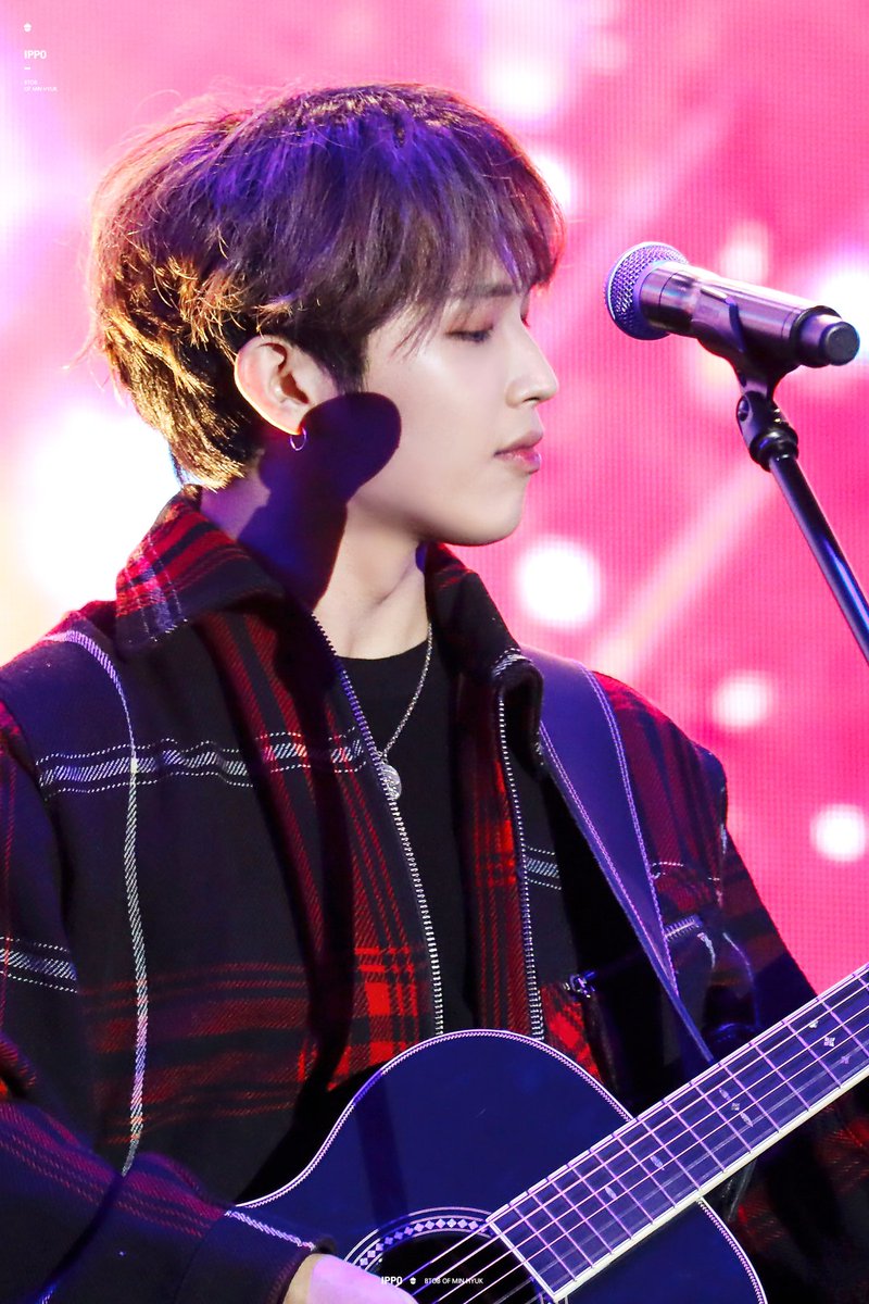hyunsikdaily 🌊 tweet media