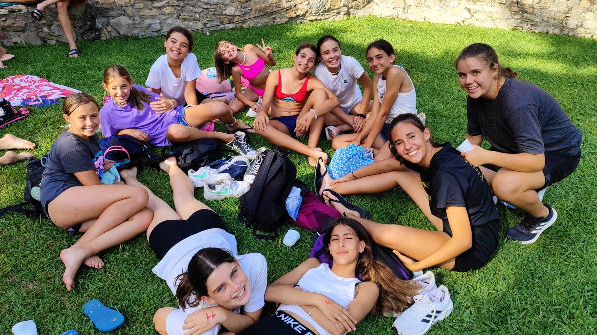 colsantpau's tweet photo. EL COLLELL | Instal•lats! 😎
Les colònies d’estiu del Sant Pau a @elcollell ja han començat! ☀️😜
Ja estem gaudint de les magnífiques instal•lacions i de totes les activitats que ens tenen preparades. Som-hi! 🙌
#JoSocdelSantPau #ElCollell https://t.co/TwItTrEu3j
