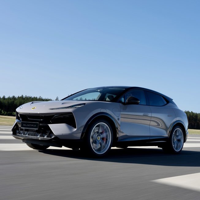 Really pleased to have written my first article for <a href="/WIRED/">WIRED</a>.

The new Lotus Eletre is packed with tech, including up to seven touchscreens, plus deployable LIDAR sensors for autonomous driving. 

Here’s my in-depth review: wired.com/review/review-…