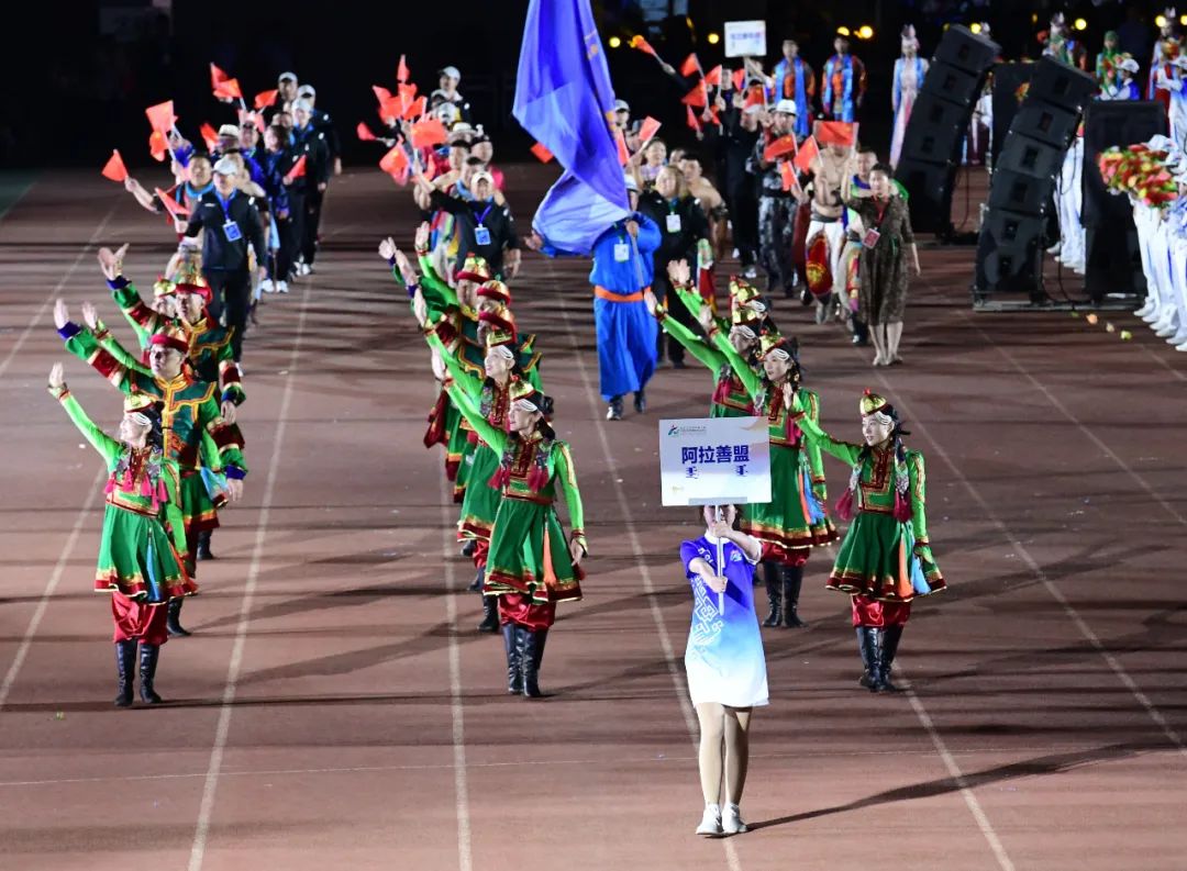 AmazingAlshaa's tweet photo. π₯³Let the games begin! The 10th National Traditional Games of Ethnic Minorities kicked off on July 9, featuring athletes from #Alshaa League who competed in 7 events, such as #archery and bokh (Mongolian #wrestling). πΉπ€ΌββοΈ#AlshaaUpdates #sports https://t.co/2If4S0XdM7