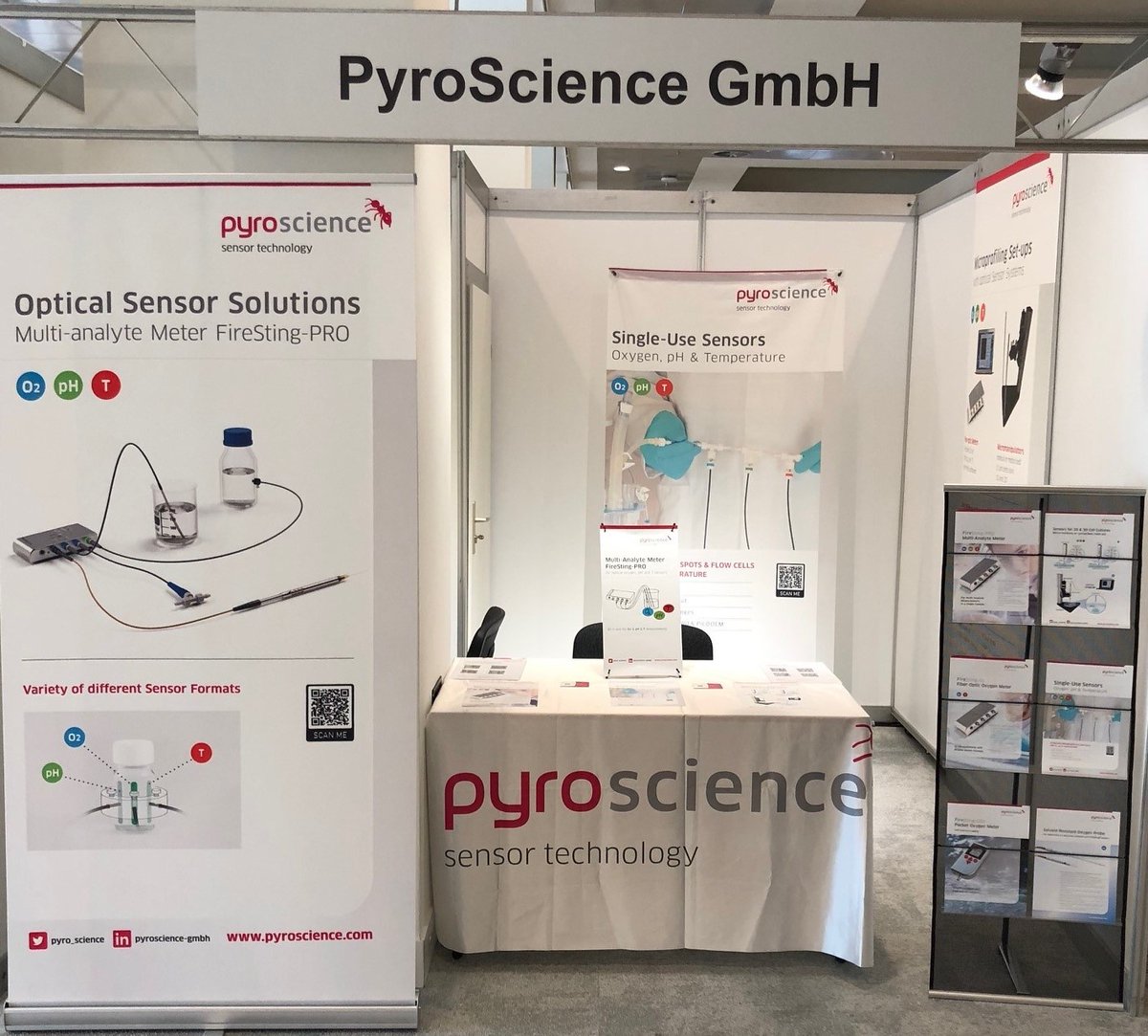 📢Come see us at stand 👉B34 on the #FEMS2023 congress in Hamburg! Learn more about our cutting-edge sensor solutions for #oxygensensing & #pHsensing in microbiological applications with our versatile #FireSting meters, including 2D #cellculture, #3Dcellculture & #microfluidics.