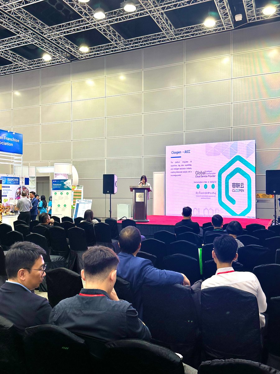 Cloopen7Moor's tweet photo. We are honored to have the opportunity to share AICC capabilities at MIRF 2023 and would like to thank our partner China Mobile International (CMI) for providing us with this opportunity. #mirf2023 #xbot #aibot https://t.co/fmN9HnsvTX