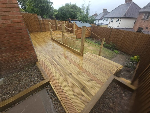 LordsBuildersM's tweet image. Amazing craftsmanship from Luke Belson Landscaping! ⭐ Great to see our products used in such fantastic projects!

#customerproject #timber #buildingmerchants #carpentry #decking #deckingboard