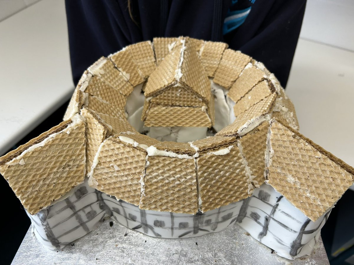 KeviccPA's tweet photo. Globe Theatre Homework in year7… one very proud student made his from CAKE!! @KEVICC it amazes me how much our students and parents go above and beyond @KEVICCparents https://t.co/KiDCMBX56S