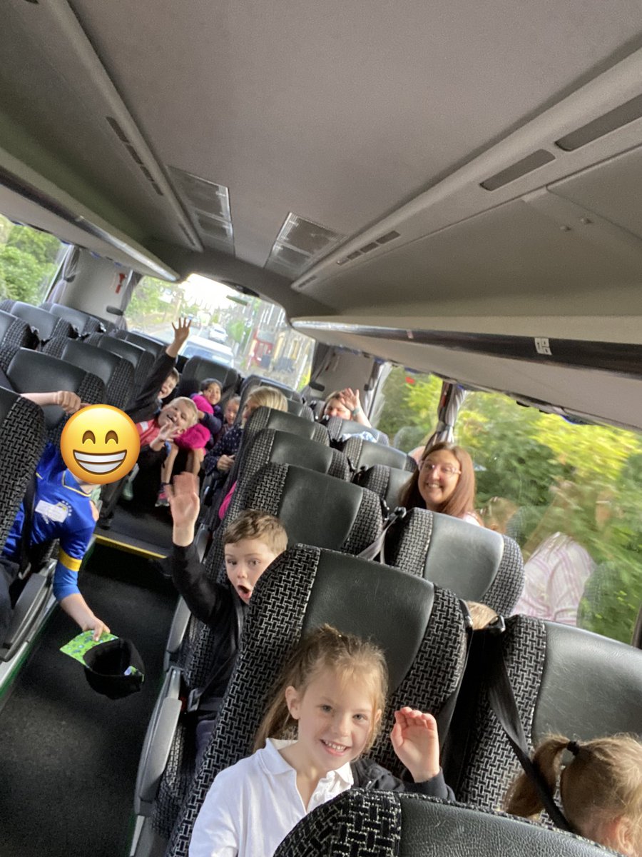 CCDenshaw's tweet photo. ποΈWe are off to the beach #stannes #letsbuildasandcastle ποΈ https://t.co/cbPlTWGsR2