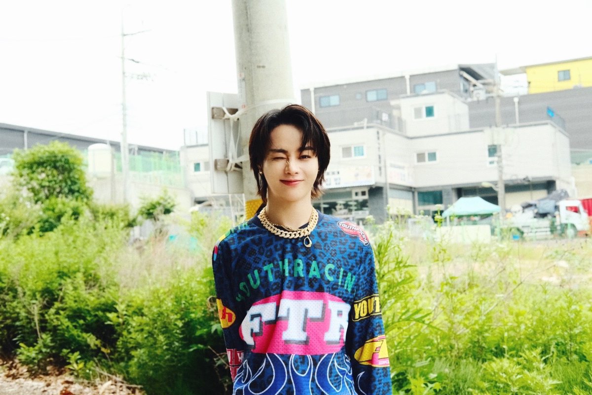 TPST_twt's tweet photo. [#한빈] Let's create colorful days 🌷🍀🌊💖🌿🌟 https://t.co/2u0TO67dvN