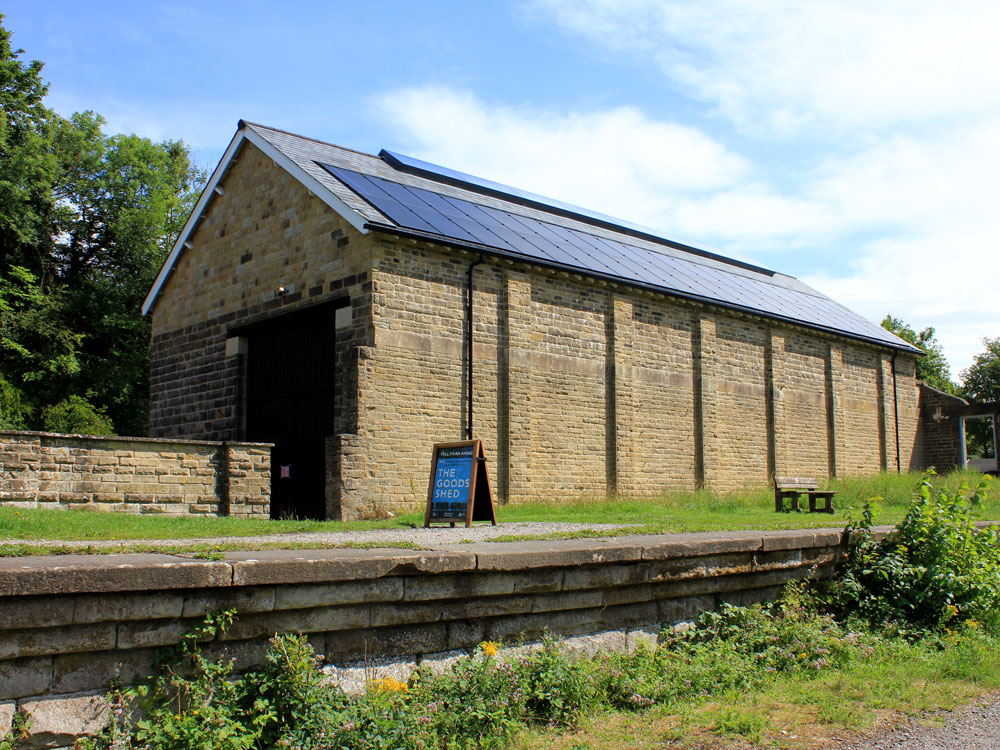 peakdistrict's tweet photo. #MondayMotivation

Exploring the area around #MillersDale! 🥰

#PeakDistrictProud #MonsalTrail #GoodsShed #LimeKiln #CheeTor #Mindfulness #CulturalHeritage #AccessForAll #PeakDistrict https://t.co/tID7CpvxR3