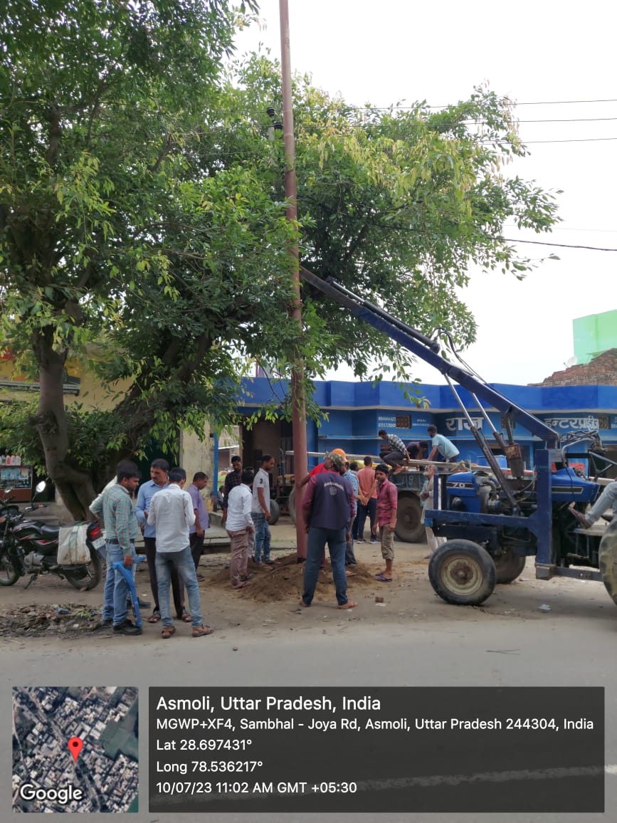 pvvnlsambhal's tweet photo. Maintenance work  of damaged pole in asmoli under Subdivision-IV EDD Sambhal. #GoodGovernance @aksharmaBharat @EMofficeUP @UppclChairman @mduppcl @MdPvvnl https://t.co/RuaEnSM3wE