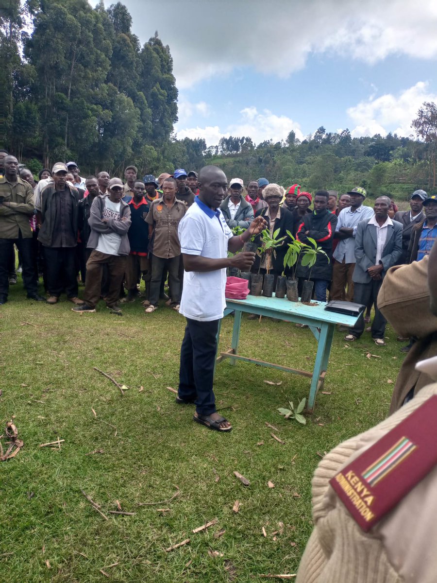 TardaKE's tweet photo. Kathiani Catchments and  Mulu muti CBO in masinga Sub-county are some of the groups that have benefitted.
#DrivingProsperity
#CommunityEmpowerment
#ImprovingLivelihoods https://t.co/0amZ96pv4m