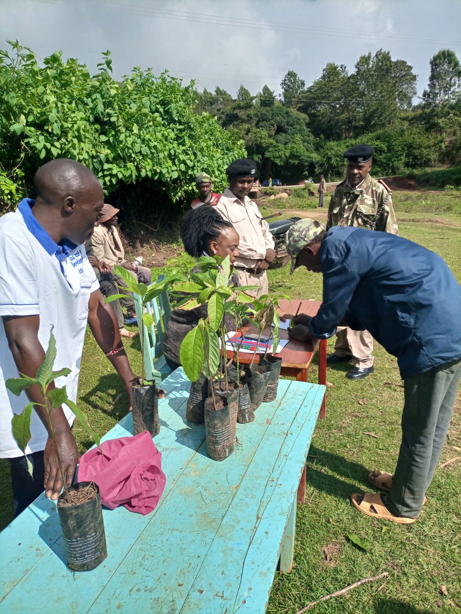 TardaKE's tweet photo. Kathiani Catchments and  Mulu muti CBO in masinga Sub-county are some of the groups that have benefitted.
#DrivingProsperity
#CommunityEmpowerment
#ImprovingLivelihoods https://t.co/0amZ96pv4m