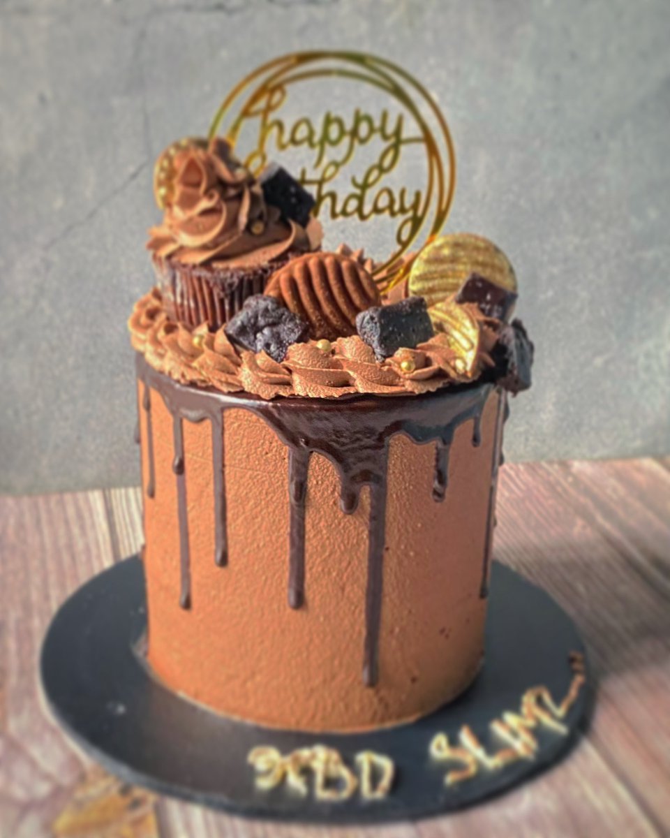 _Vanilladaddy's tweet photo. Chocolate vibes you know.
Inter-state delivery available🚚📦.
#cakesinabuja #cakesinkano #cakesaroundkano #bakeriesinkano #bakeryaroundkano #kanocakes #kanobakeries #arewatwitter #arewacity #kanotwittercommunity https://t.co/eXsLADFBlp