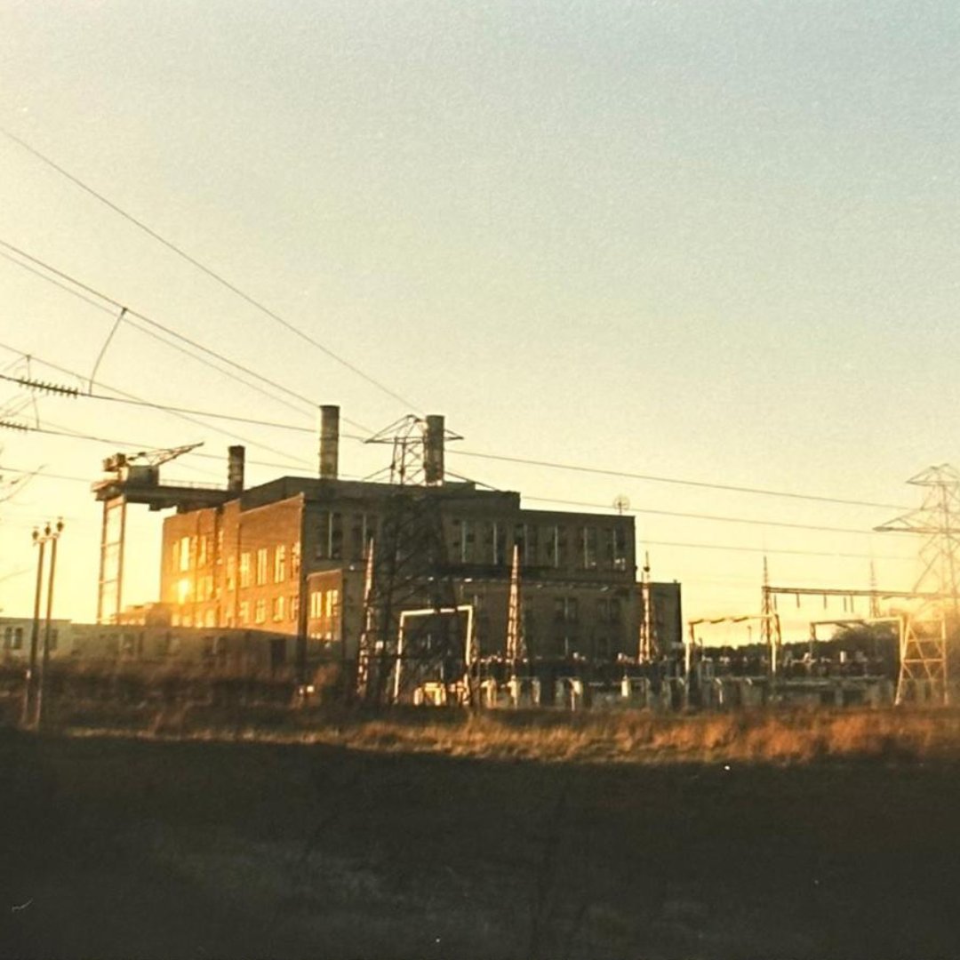 ACDALAllenwood's tweet photo. Throw Back Thursday!
Do you know the history of ACDAL?  Originally Allenwood station, a peat-powered gem in Co Kildare, Ireland, thrived from 1949 before stopping in 1994, generating an impressive 190 million units annually! 🏭
#ACDAL #Allenwood #SocialEnterprise  #ConnectedHubs https://t.co/f87DPoEGxc
